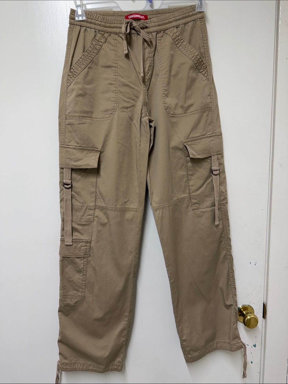 UNIONBAY Women’s tan Cargo Pants with Drawstring Waist